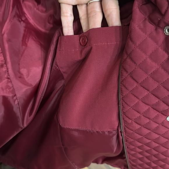 White Stag Berry/Wine Zip Up Quilted Puffer Coat Winter Size Missy Medium 8-10 - Picture 10 of 11